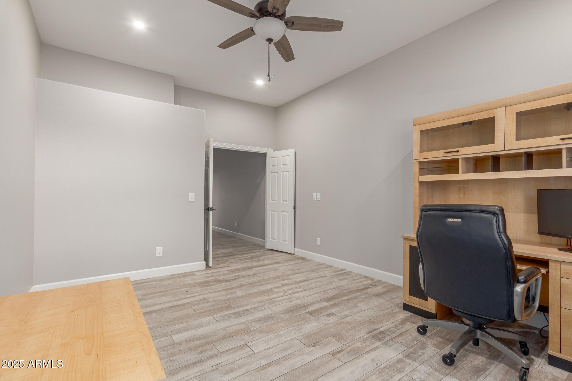 5919 E WILDCAT Drive