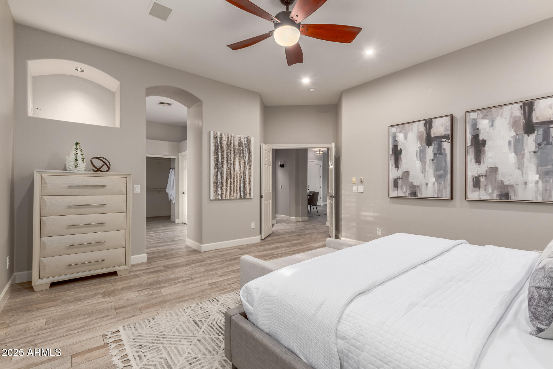 5919 E WILDCAT Drive