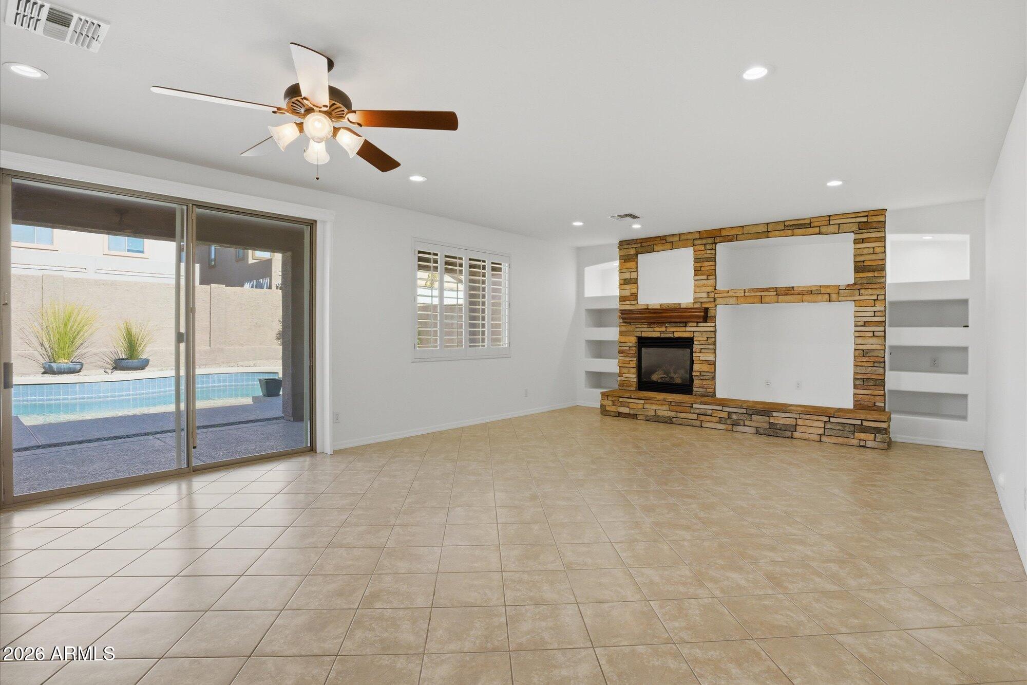 3234 W RAPALO Road