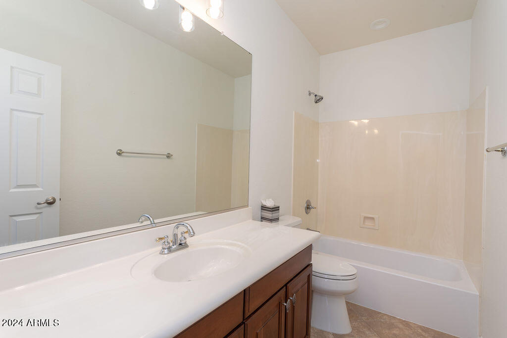 3234 W Rapalo Road