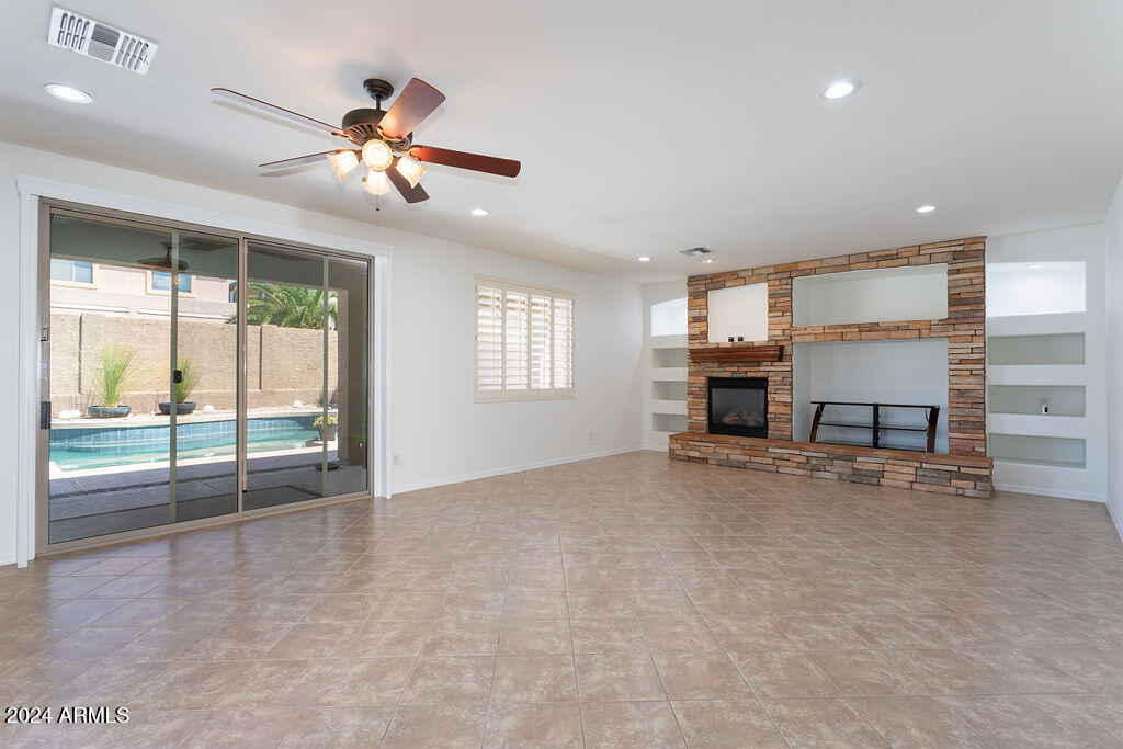 3234 W Rapalo Road