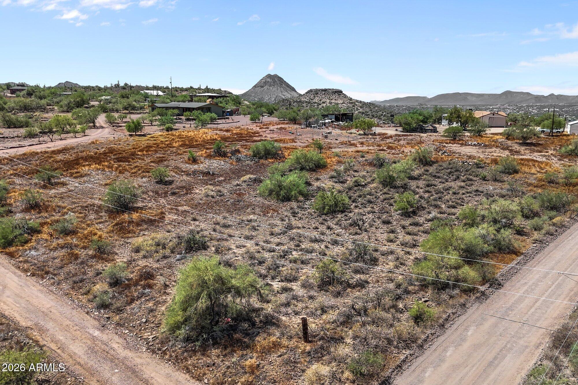 1525 W LAZY K RANCH Road '-'