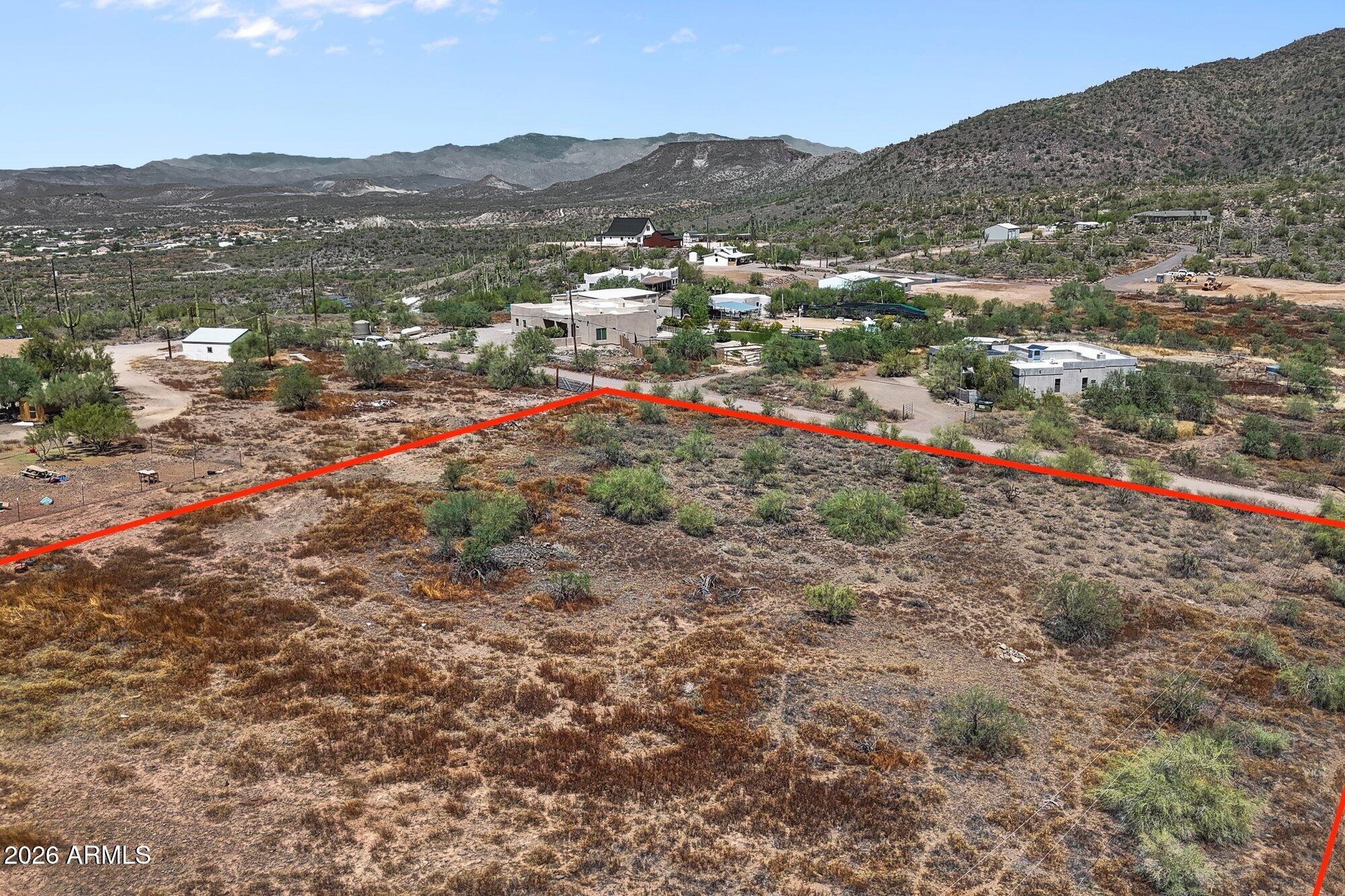 1525 W LAZY K RANCH Road '-'