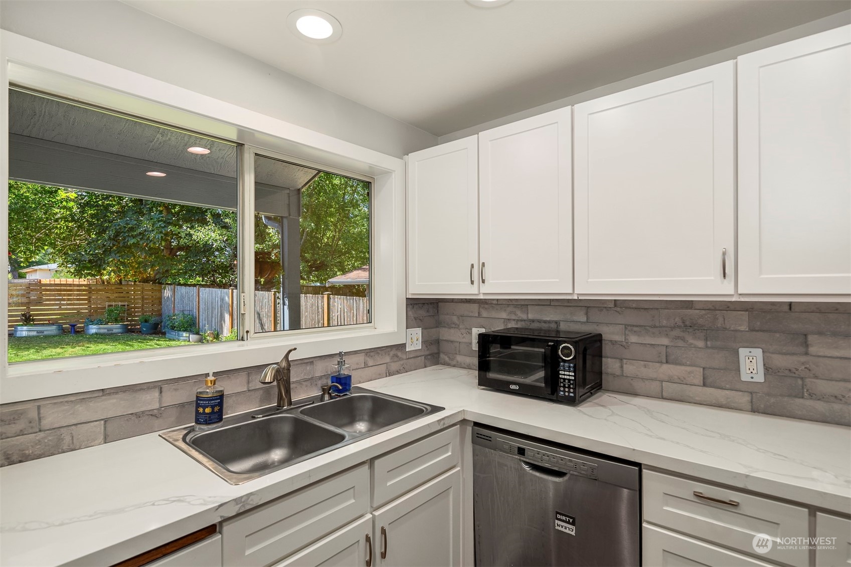 10417 4th Avenue W Unit: A
