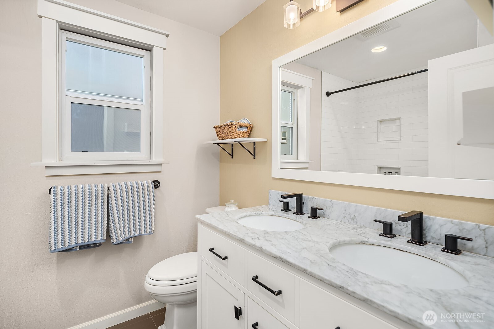 114 W Florentia Street Unit: B