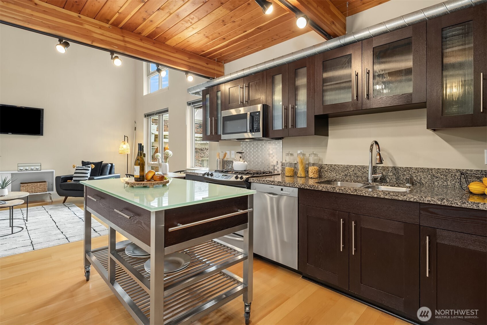 530 Broadway E Unit: 236