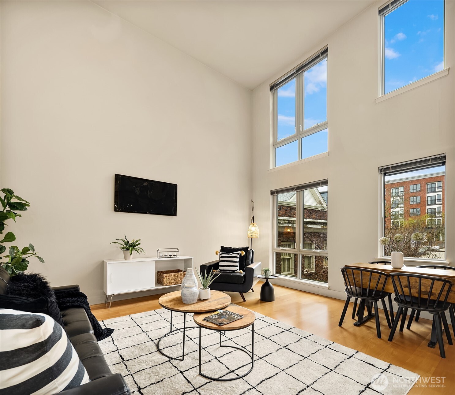 530 Broadway E Unit: 236