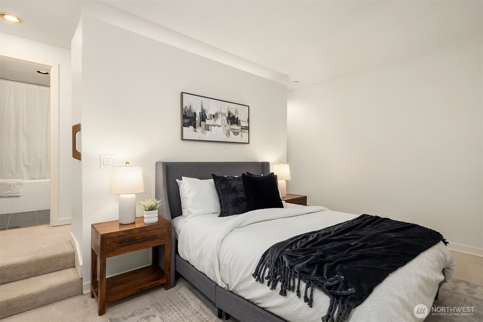 9039 NE Juanita Drive Unit: 305