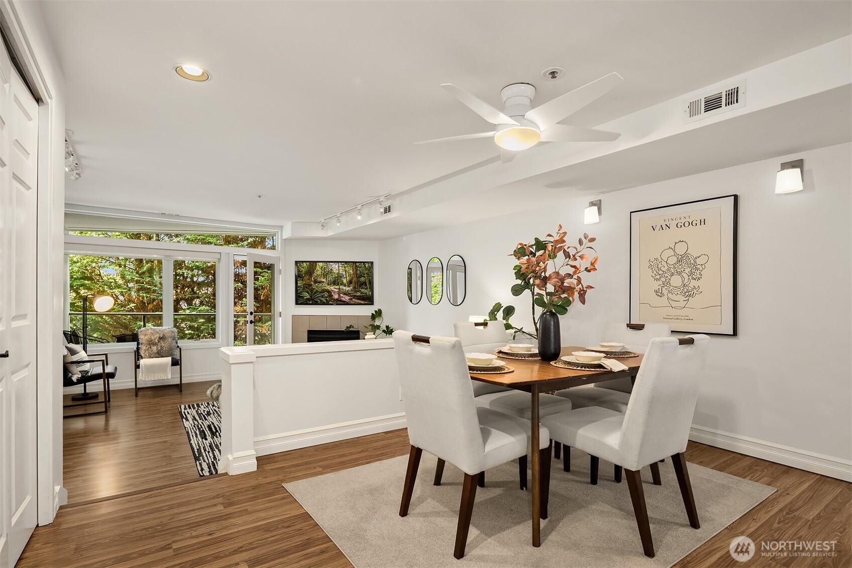 9039 NE Juanita Drive Unit: 305