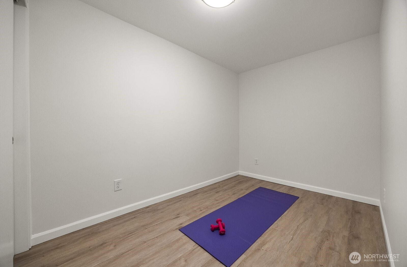 8132 208th Place SW
