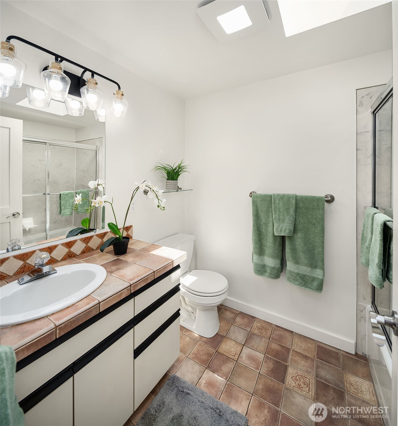 611 Bell Street Unit: 1