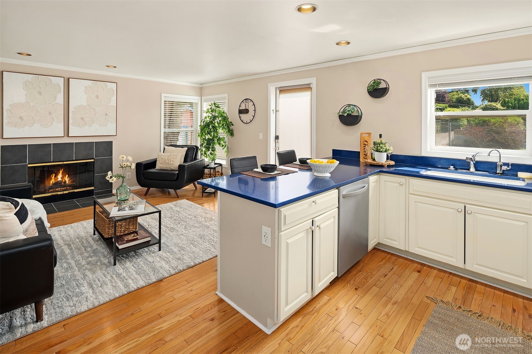 3216 14th Avenue W Unit: 202