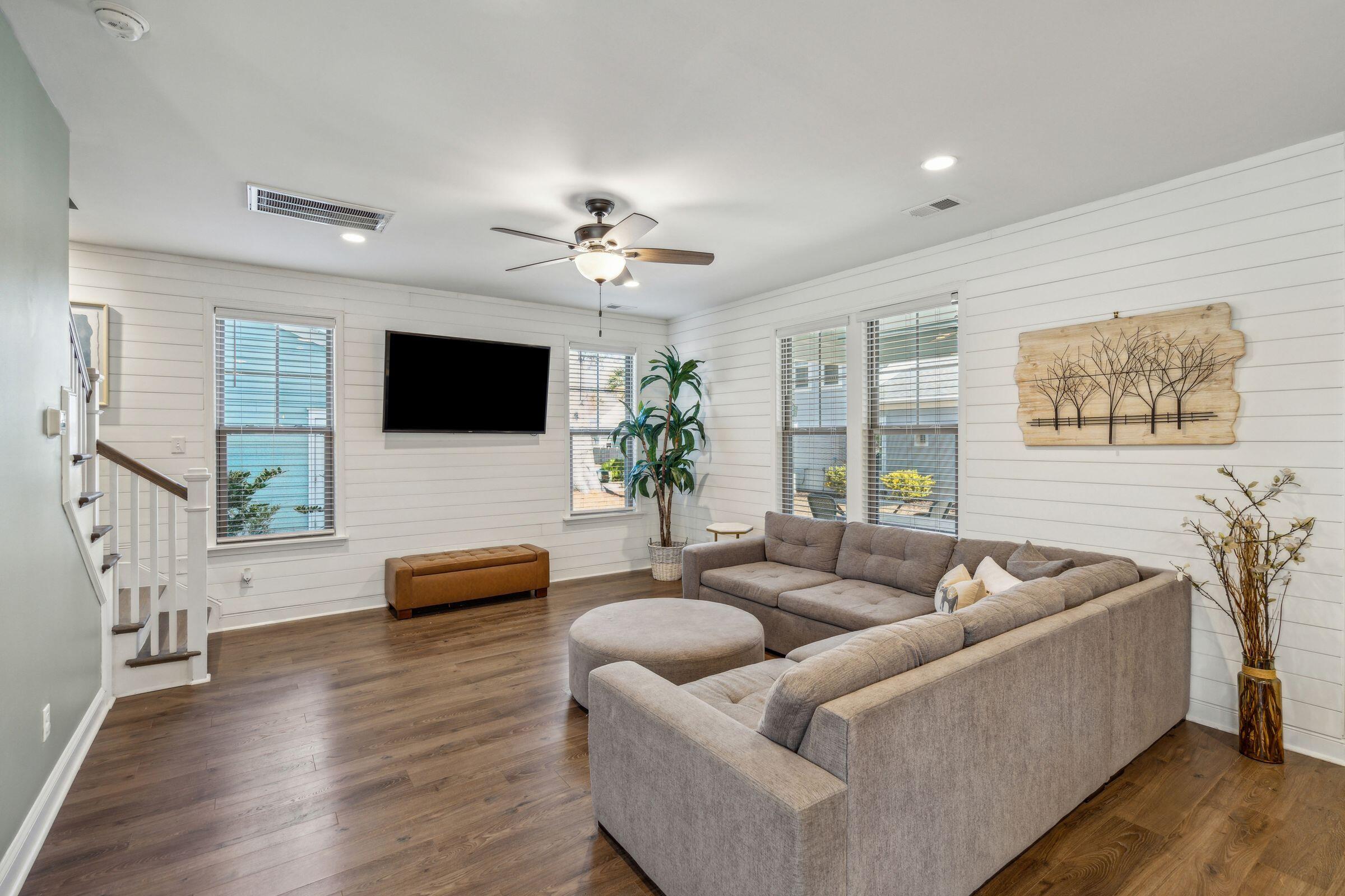 2202 St Johns Woods Parkway