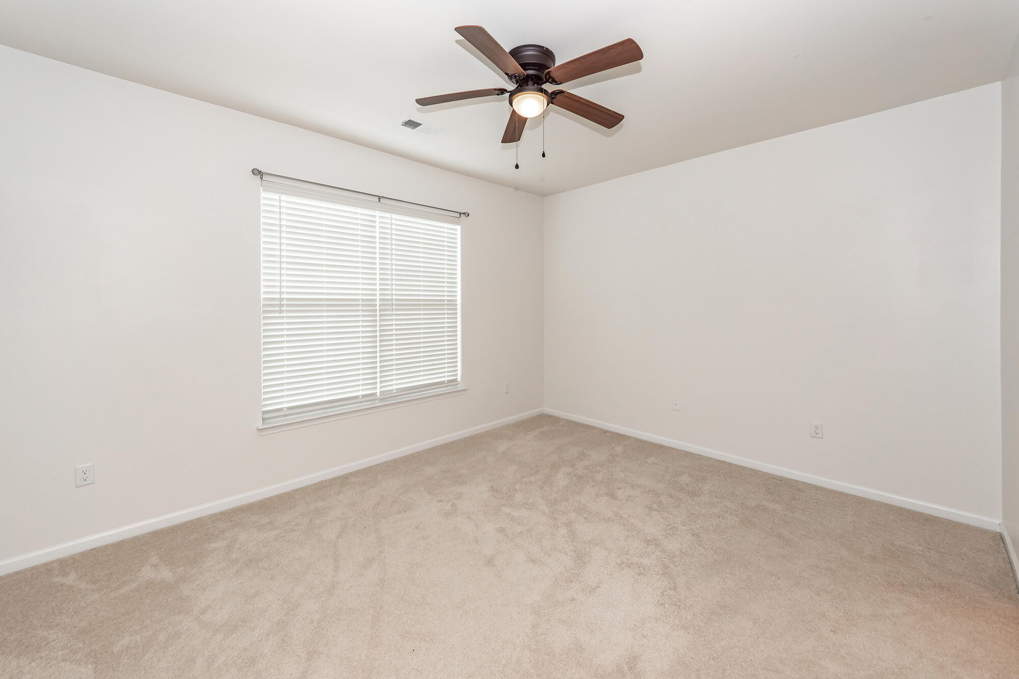 121 Lakelyn Road