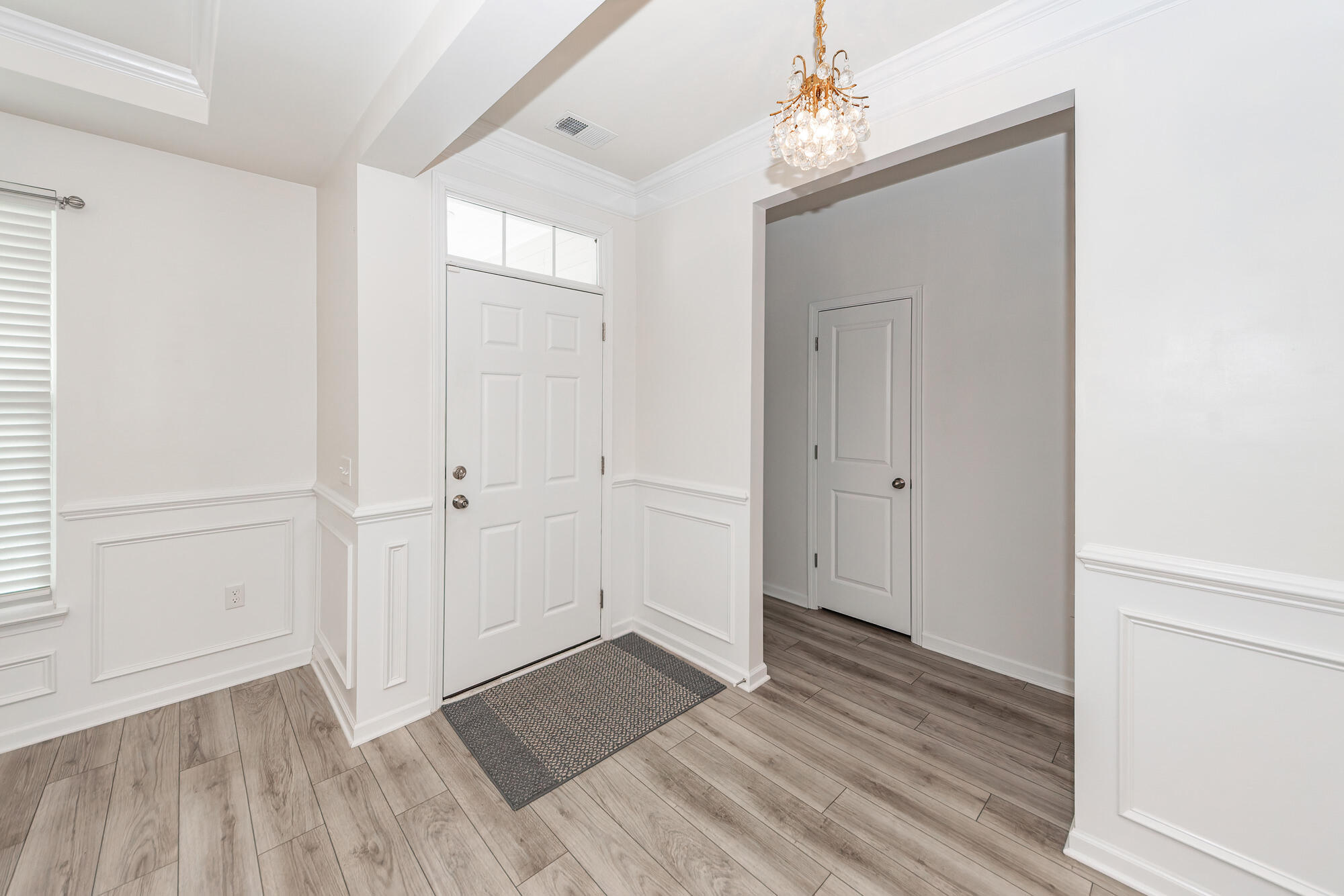 121 Lakelyn Road