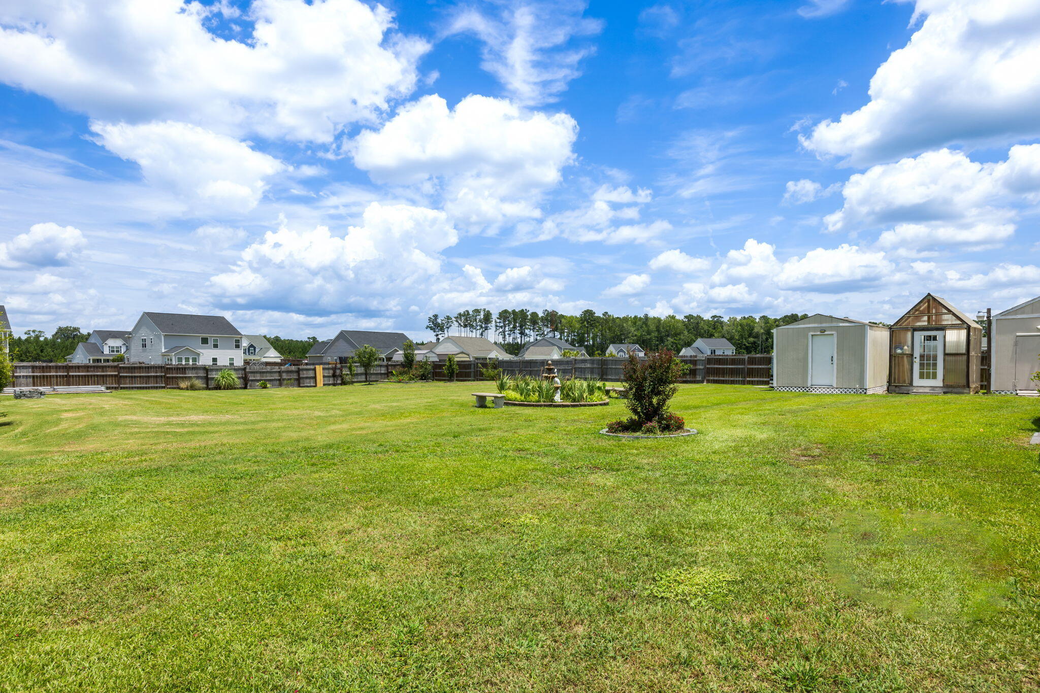 121 Lakelyn Road