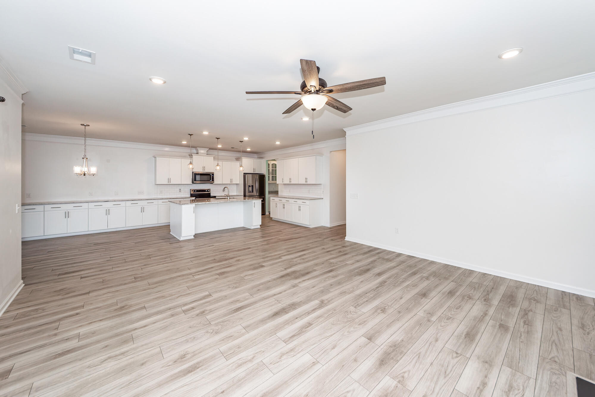 121 Lakelyn Road
