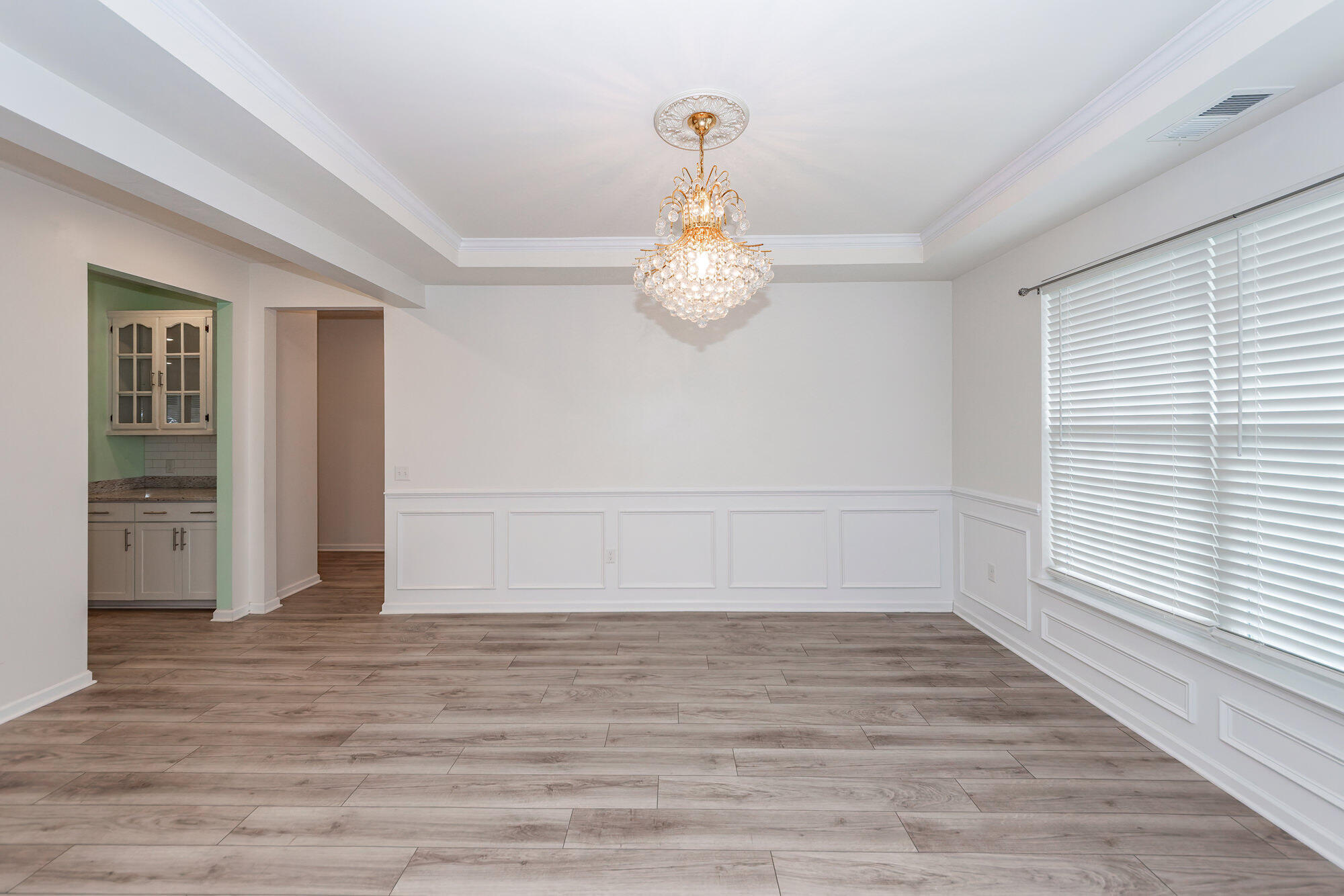 121 Lakelyn Road