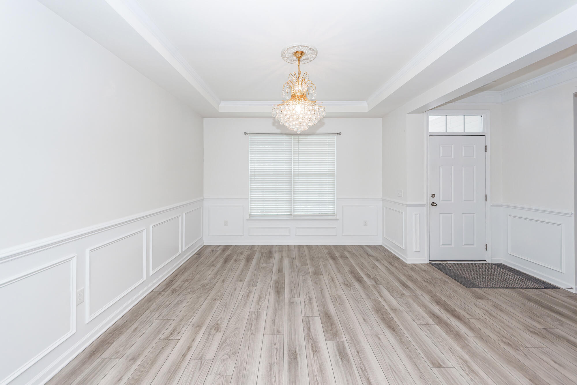 121 Lakelyn Road