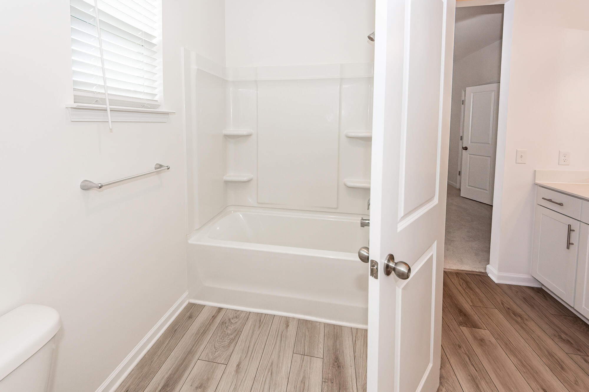 121 Lakelyn Road