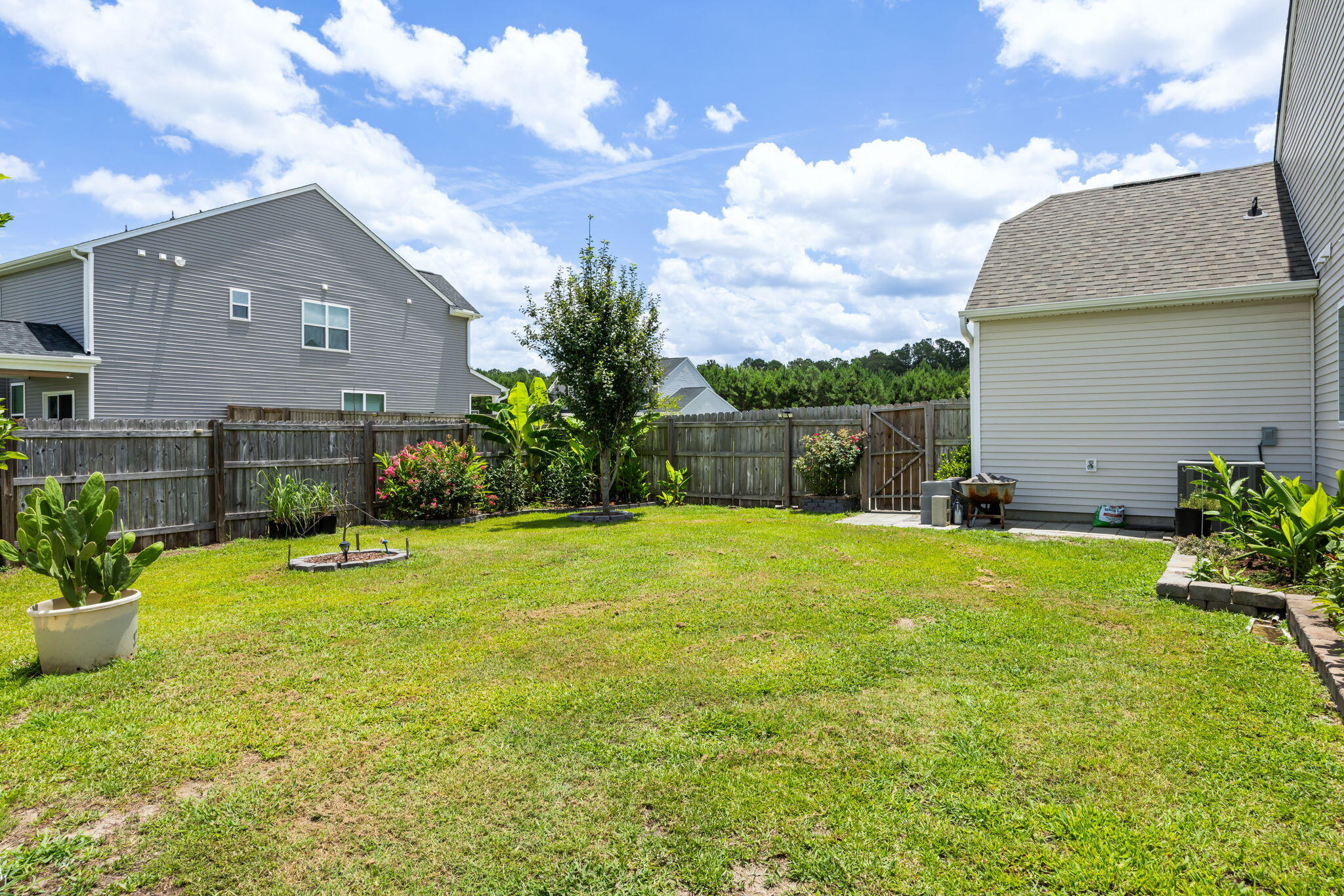 121 Lakelyn Road