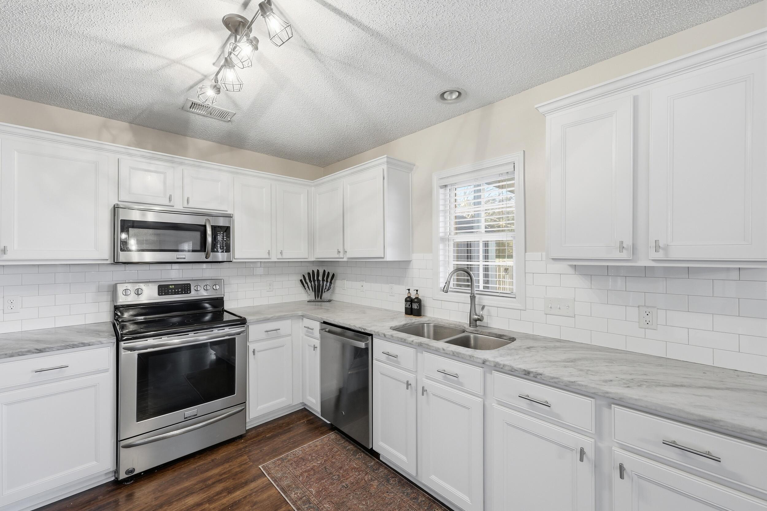 436 Dovetail Circle