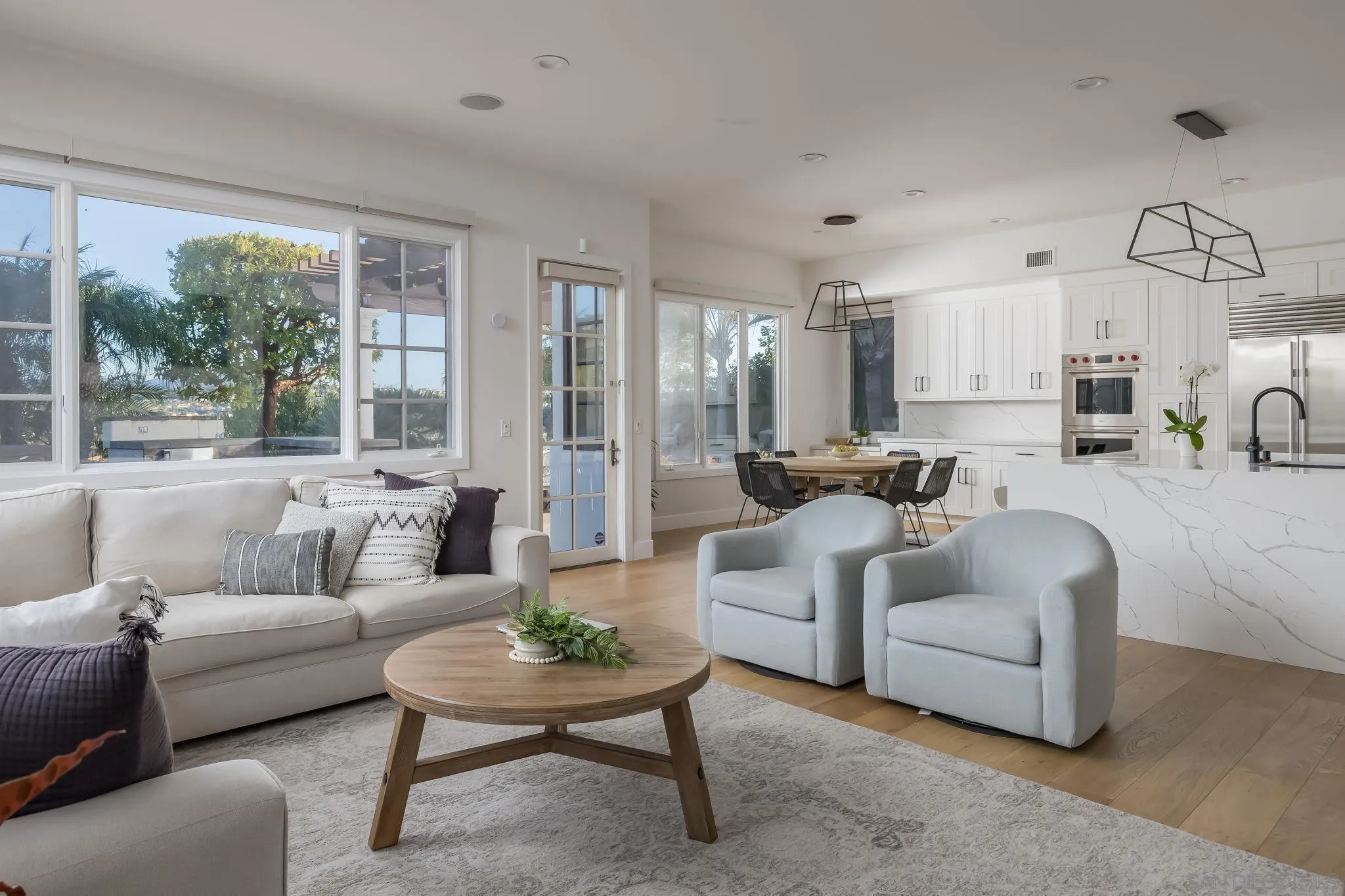 17707 Camino De La Mitra