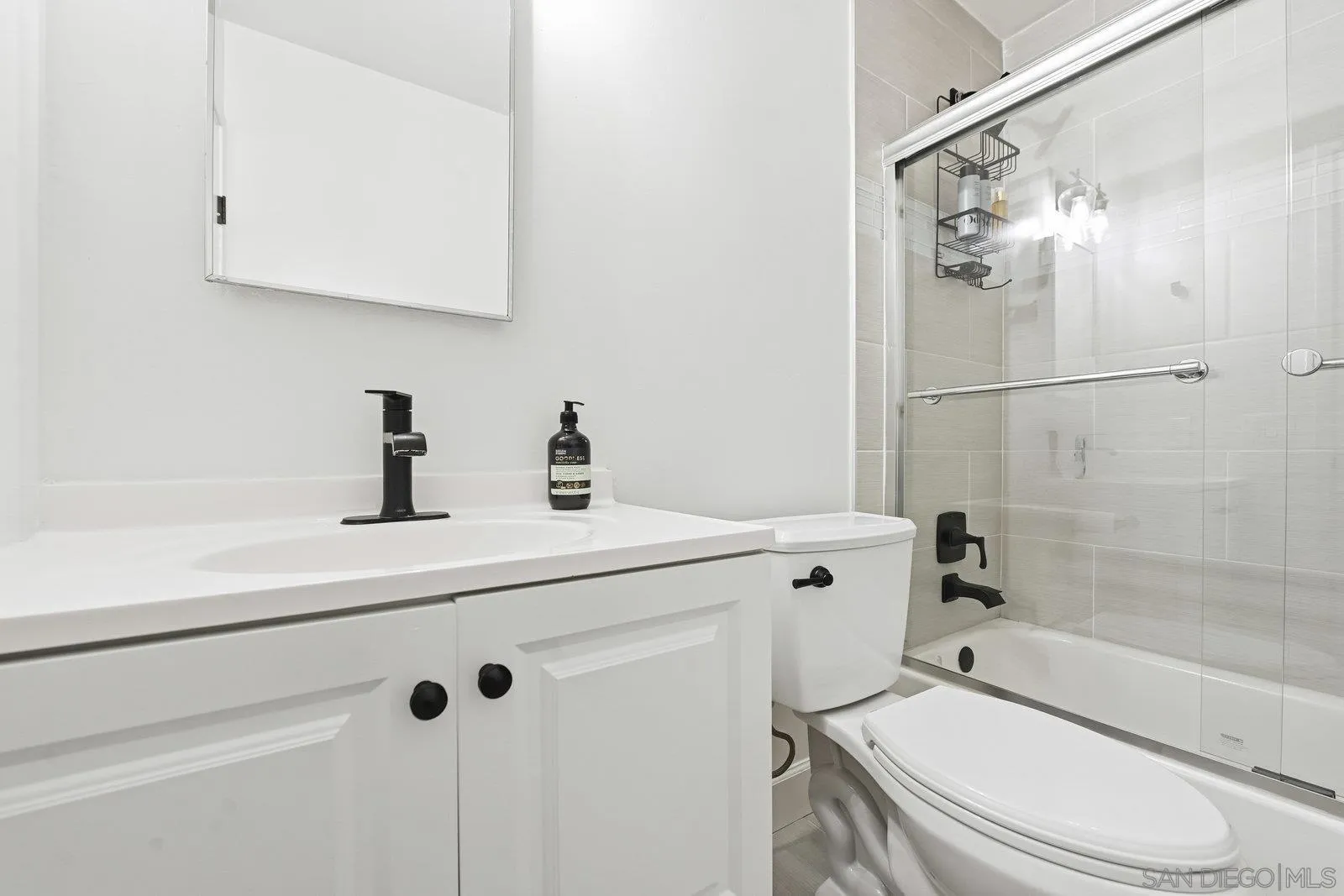 1422 Caminito Septimo