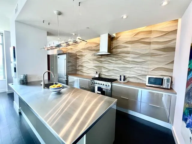 165 6th Avenue Unit 2902