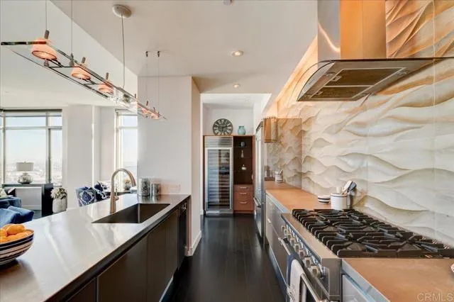 165 6th Avenue Unit 2902