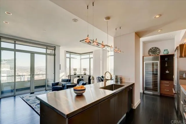 165 6th Avenue Unit 2902