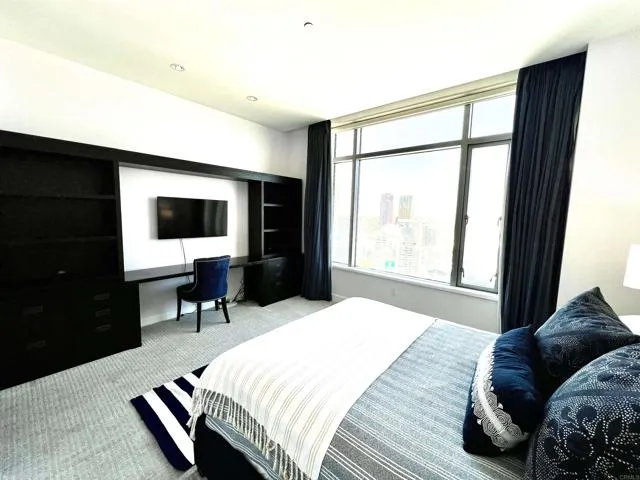 165 6th Avenue Unit 2902