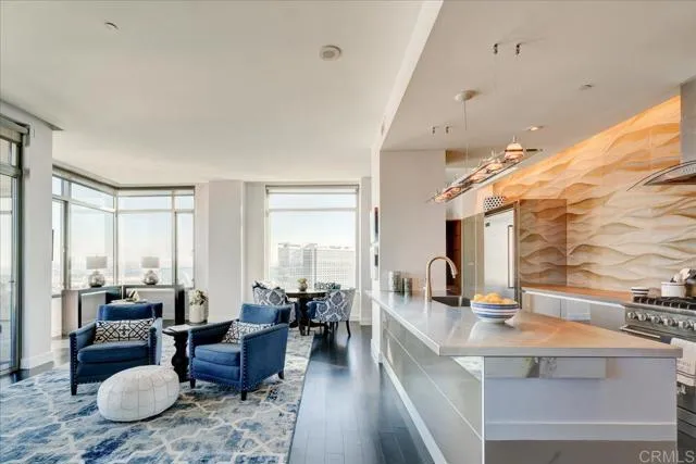 165 6th Avenue Unit 2902