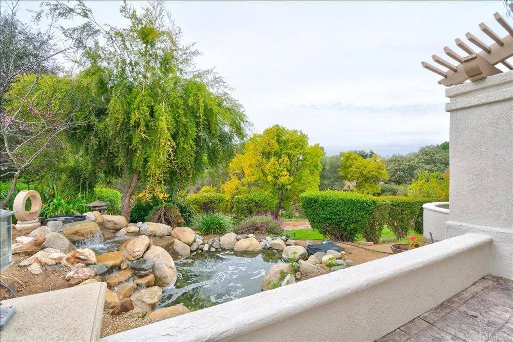 10459 Burned Oak Lane