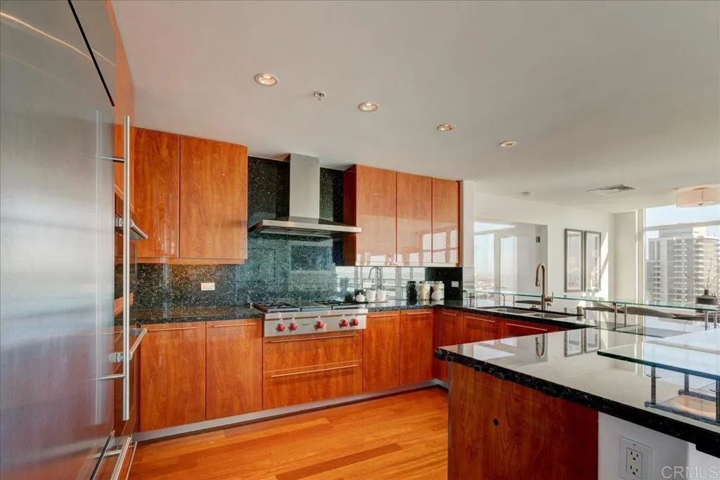 1199 Pacific Highway Unit 3902