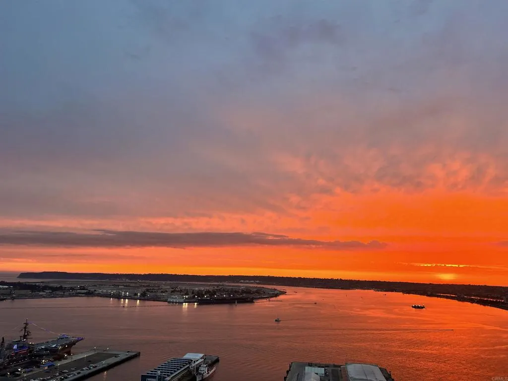 1199 Pacific Highway Unit 3902