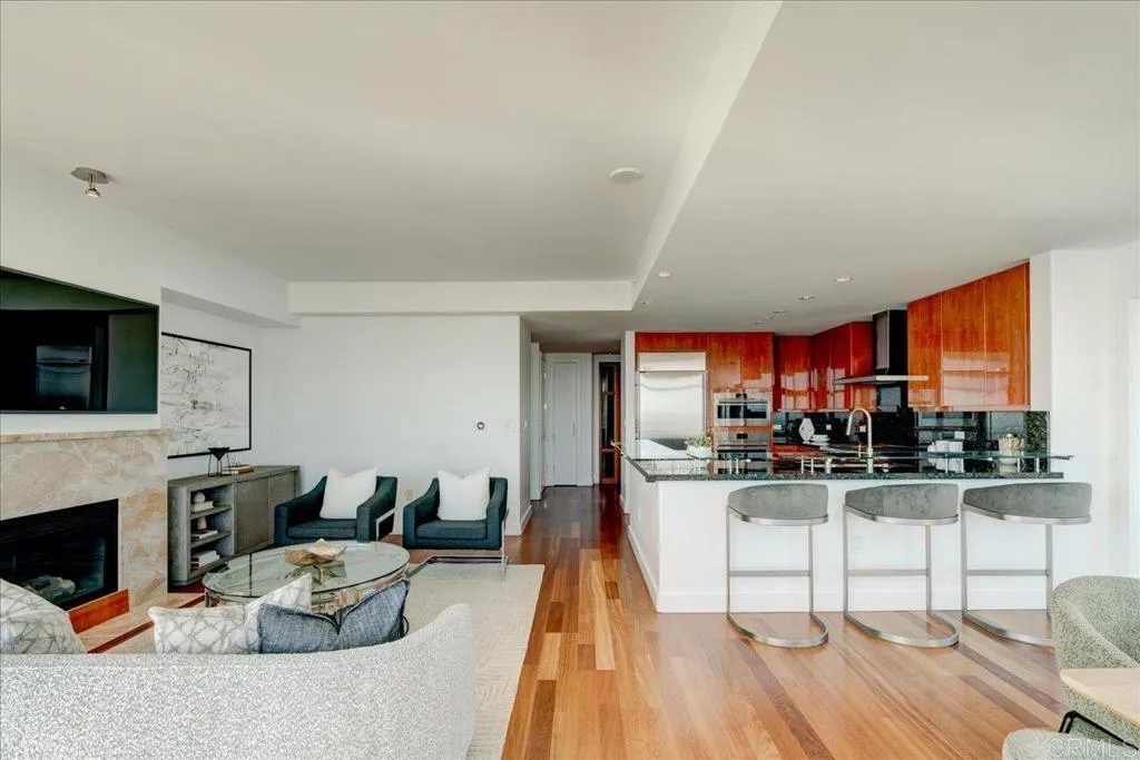 1199 Pacific Highway Unit 3902