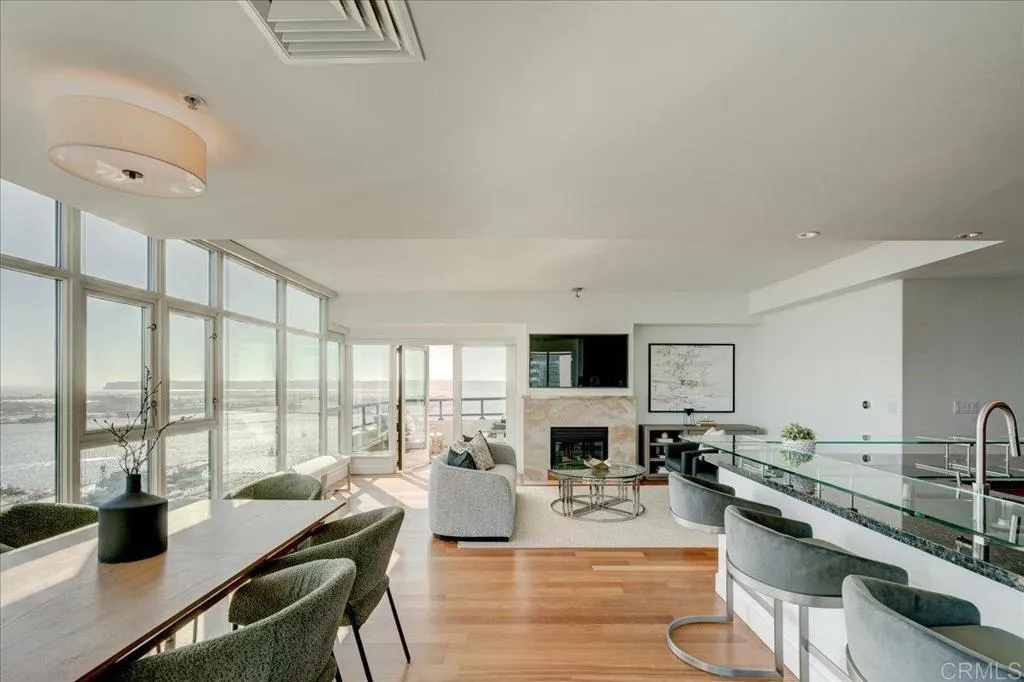 1199 Pacific Highway Unit 3902