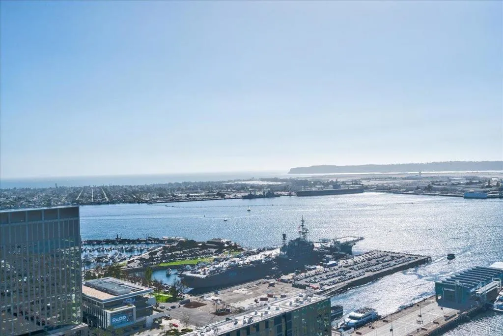 1199 Pacific Highway Unit 3902