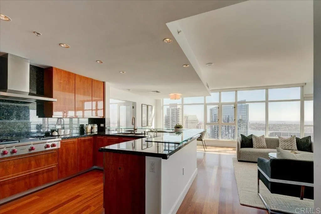 1199 Pacific Highway Unit 3902