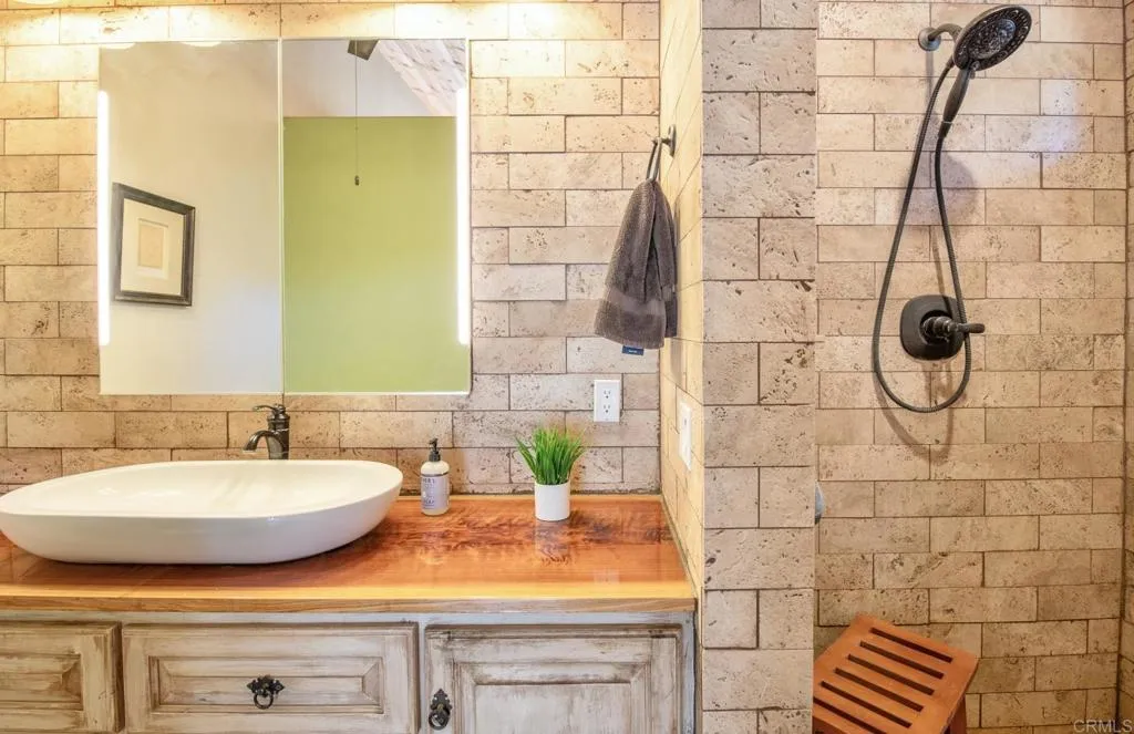 25230 Jesmond Dene Road