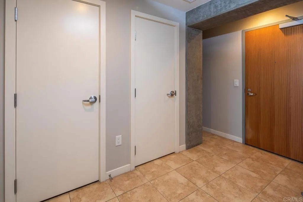 800 The Mark Lane Unit 602