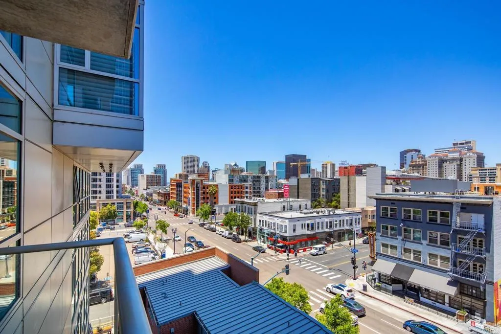 800 The Mark Lane Unit 602