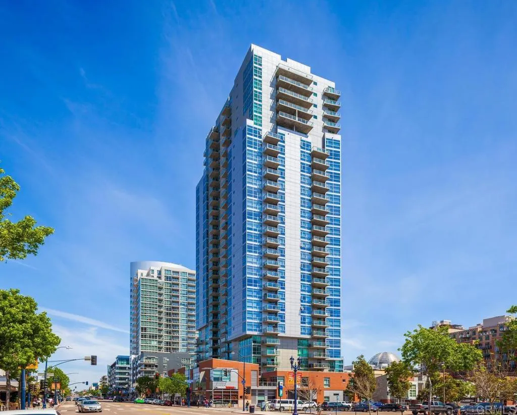 800 The Mark Lane Unit 602