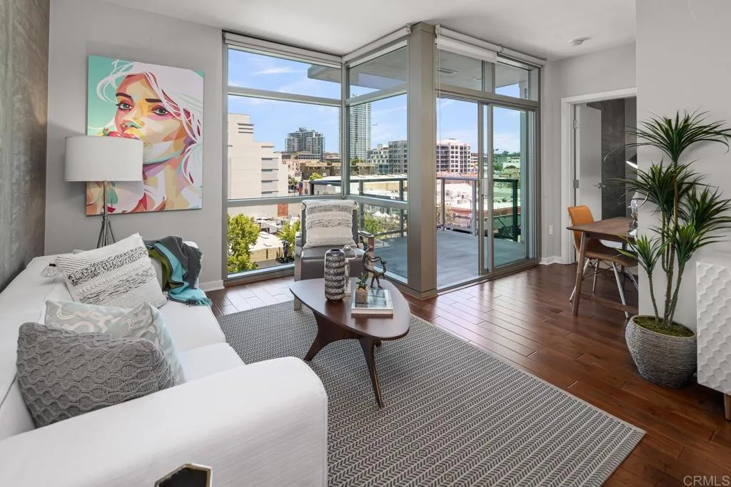 800 The Mark Lane Unit 602