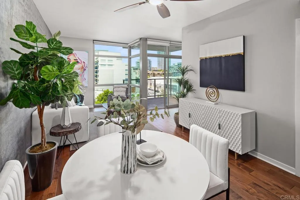 800 The Mark Lane Unit 602