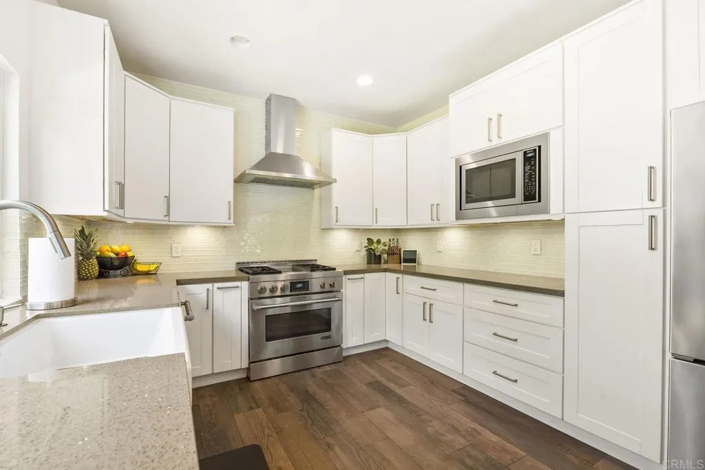 858 Summersong Court