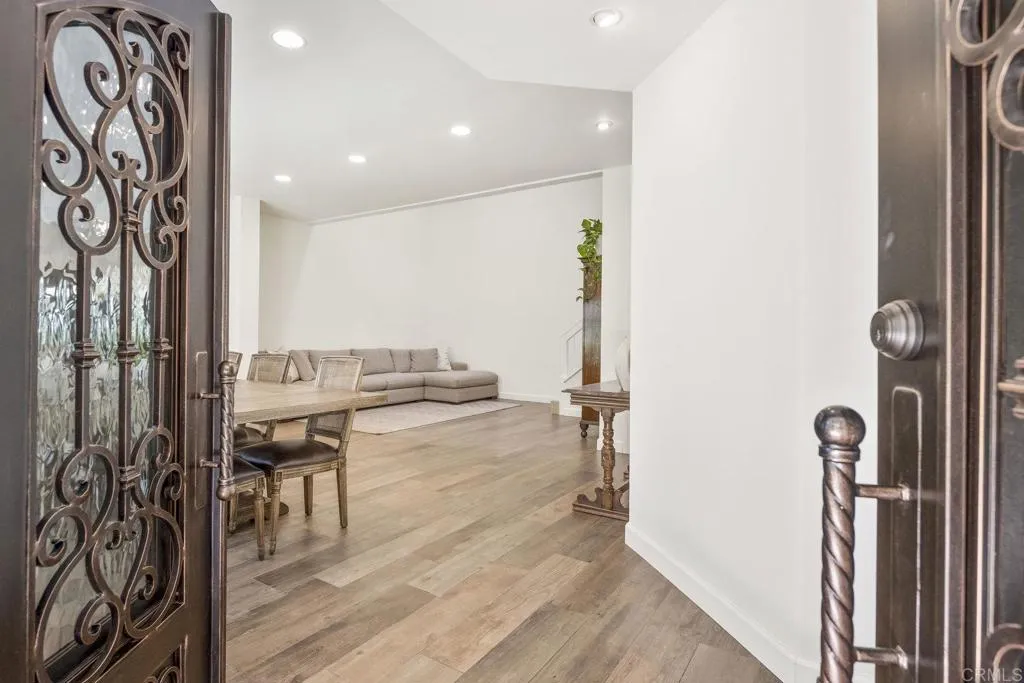 858 Summersong Court