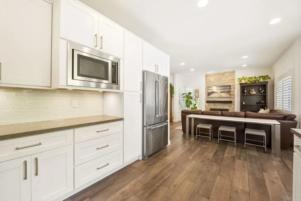 858 Summersong Court