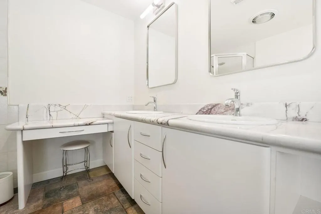 858 Summersong Court